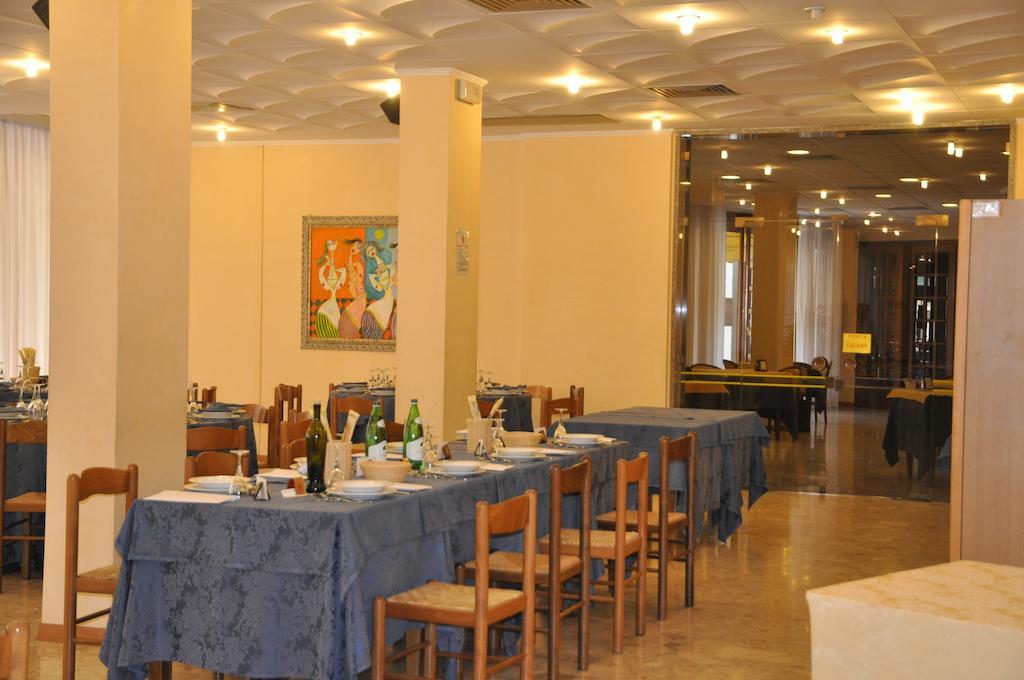 Hotel Terme Di San Vittore Genga  Εξωτερικό φωτογραφία