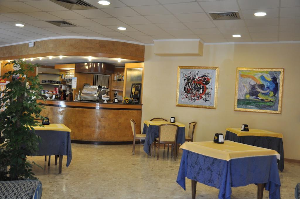 Hotel Terme Di San Vittore Genga  Εξωτερικό φωτογραφία