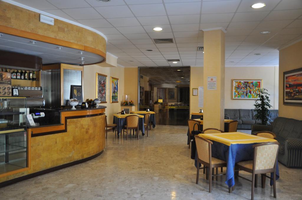 Hotel Terme Di San Vittore Genga  Εξωτερικό φωτογραφία