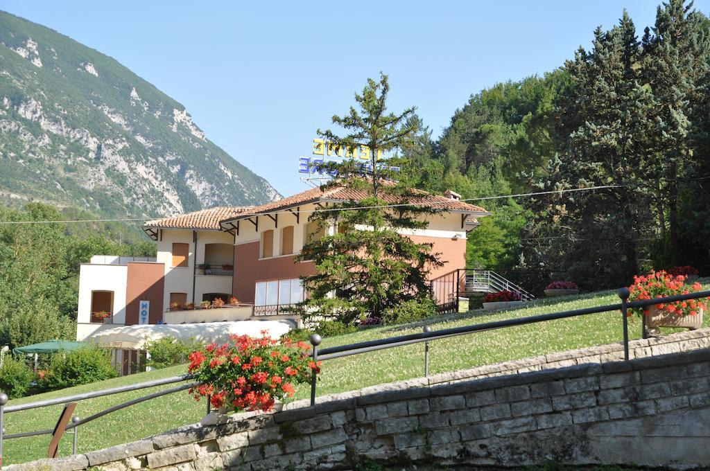 Hotel Terme Di San Vittore Genga  Εξωτερικό φωτογραφία