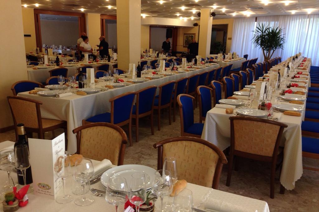 Hotel Terme Di San Vittore Genga  Εξωτερικό φωτογραφία